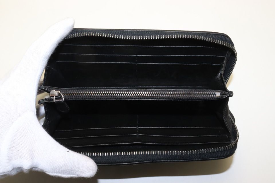 Bottega Veneta Leather Wallet — view 5