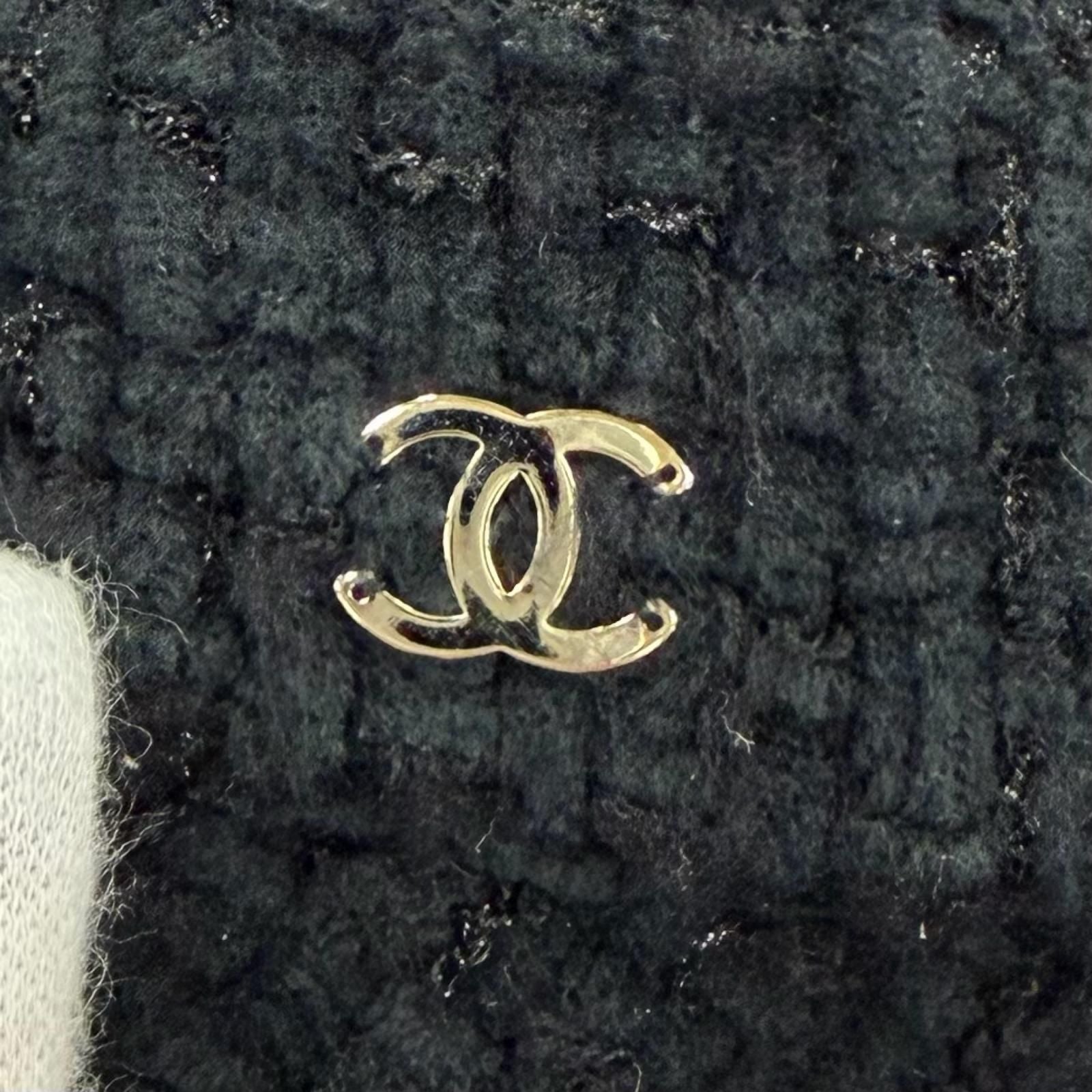 Chanel Cotton Wool CC Logo Hat Black Gold — view 7