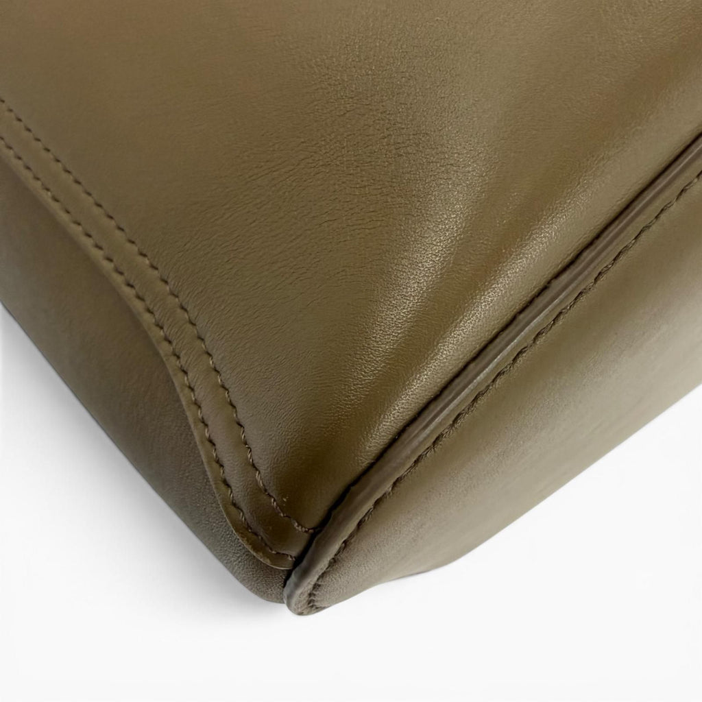 Loewe Pebble Bucket Bag Smooth Calfskin Anagram with Khaki — view 7