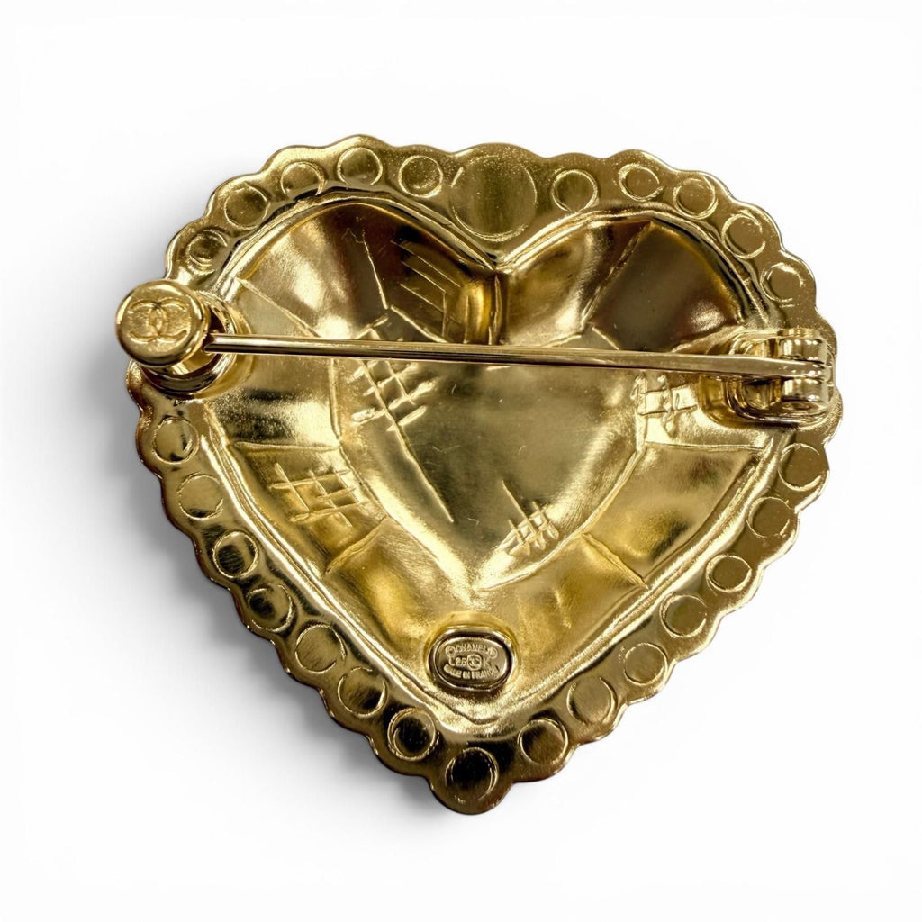 Chanel 25k CC Logo Heart Rhinestone Brooch Gold Box — view 5