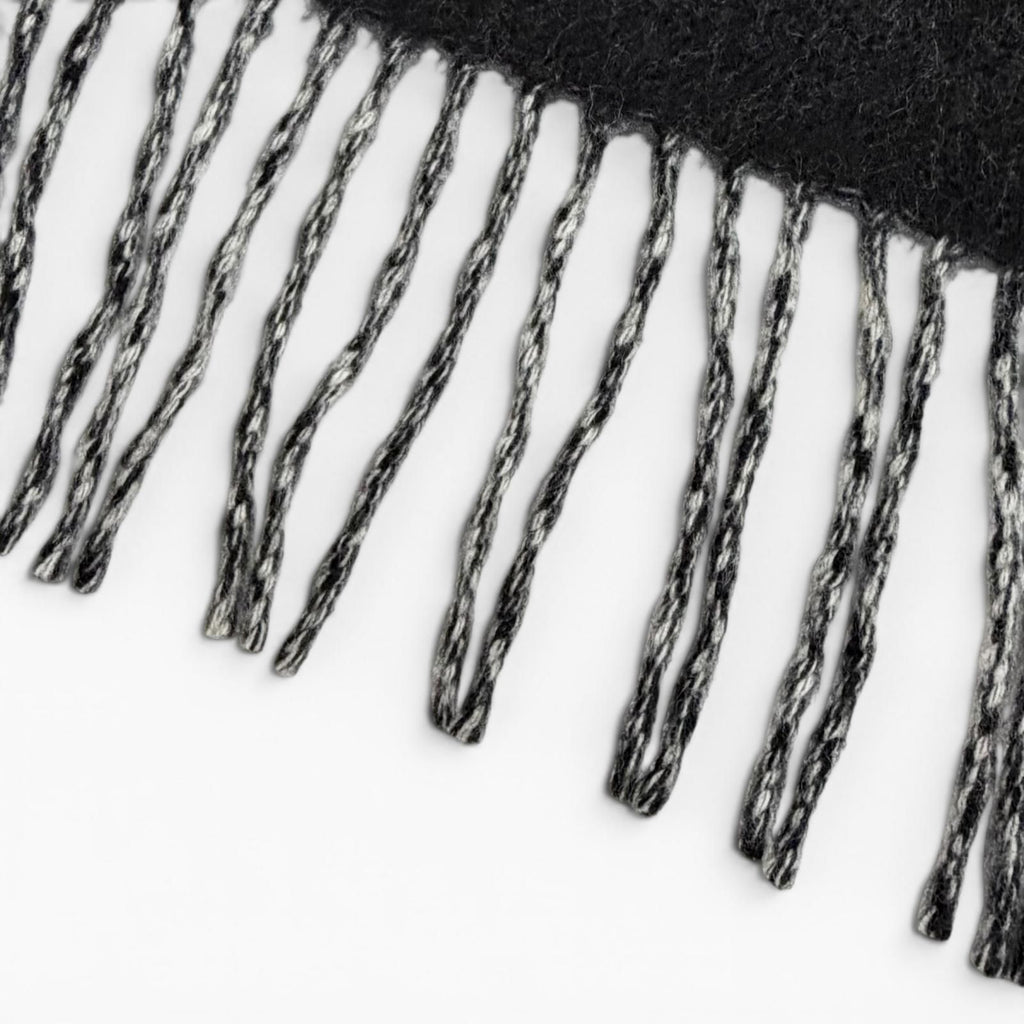 Louis Vuitton Scarf Reykjavik Cashmere 100% Echarpe Monogram Fringe Black — view 5