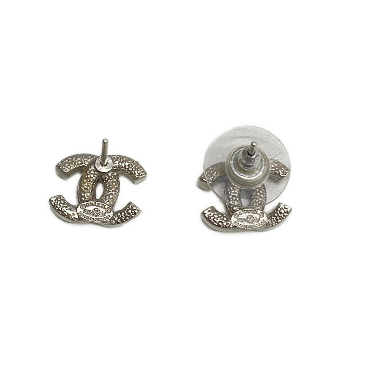 Chanel Earrings CC Logo Silver — view 2
