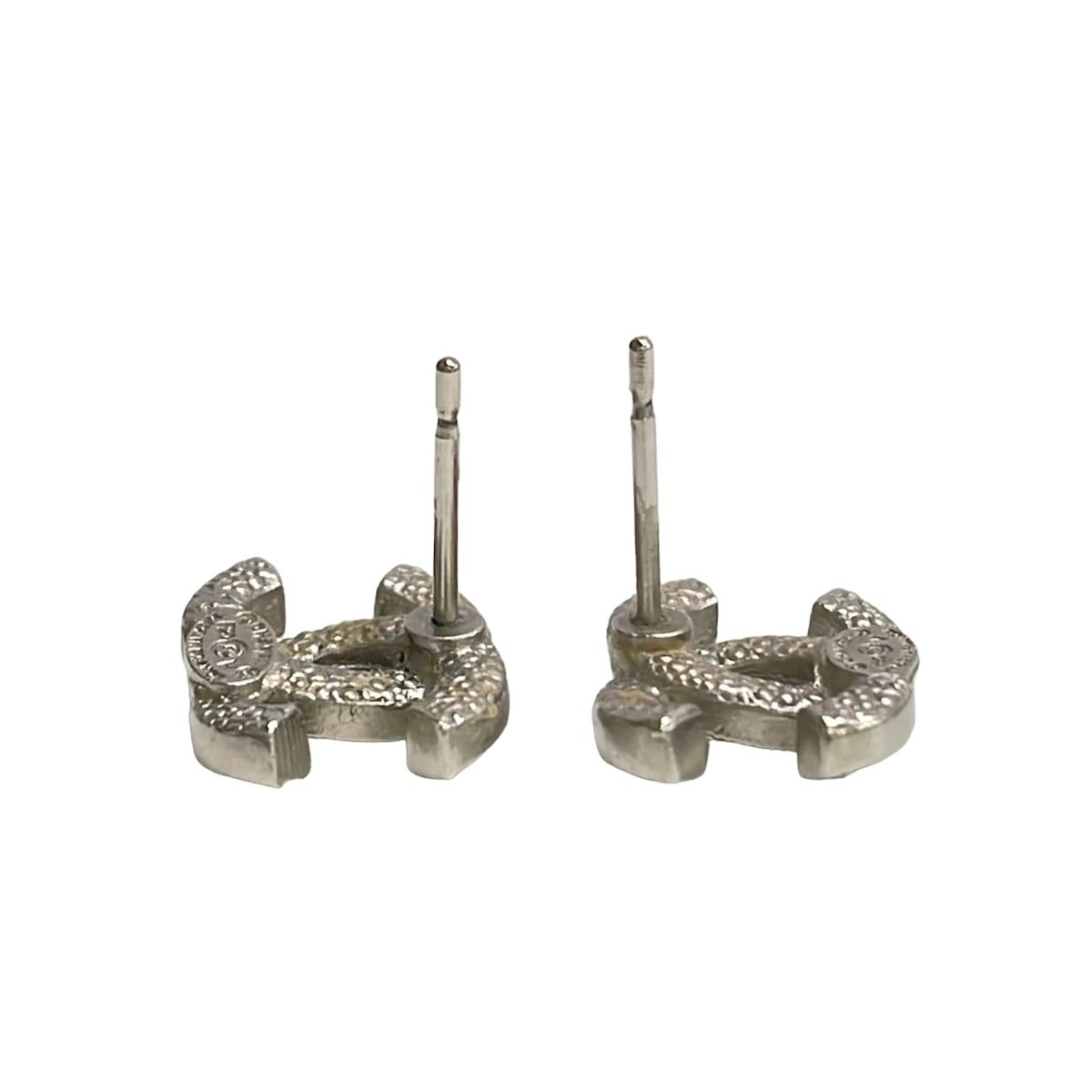 Chanel Earrings CC Logo Silver — view 3