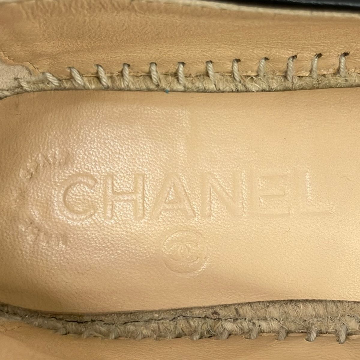 Chanel Slip Ons 36 Red White Black CC Logo Espadrilles Linen Leather Slipper — view 5