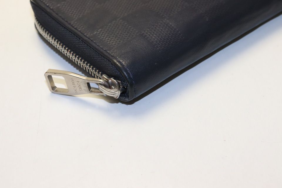 Louis Vuitton Damier Infini Zippy Vertical Leather Zip Around Wallet — view 5