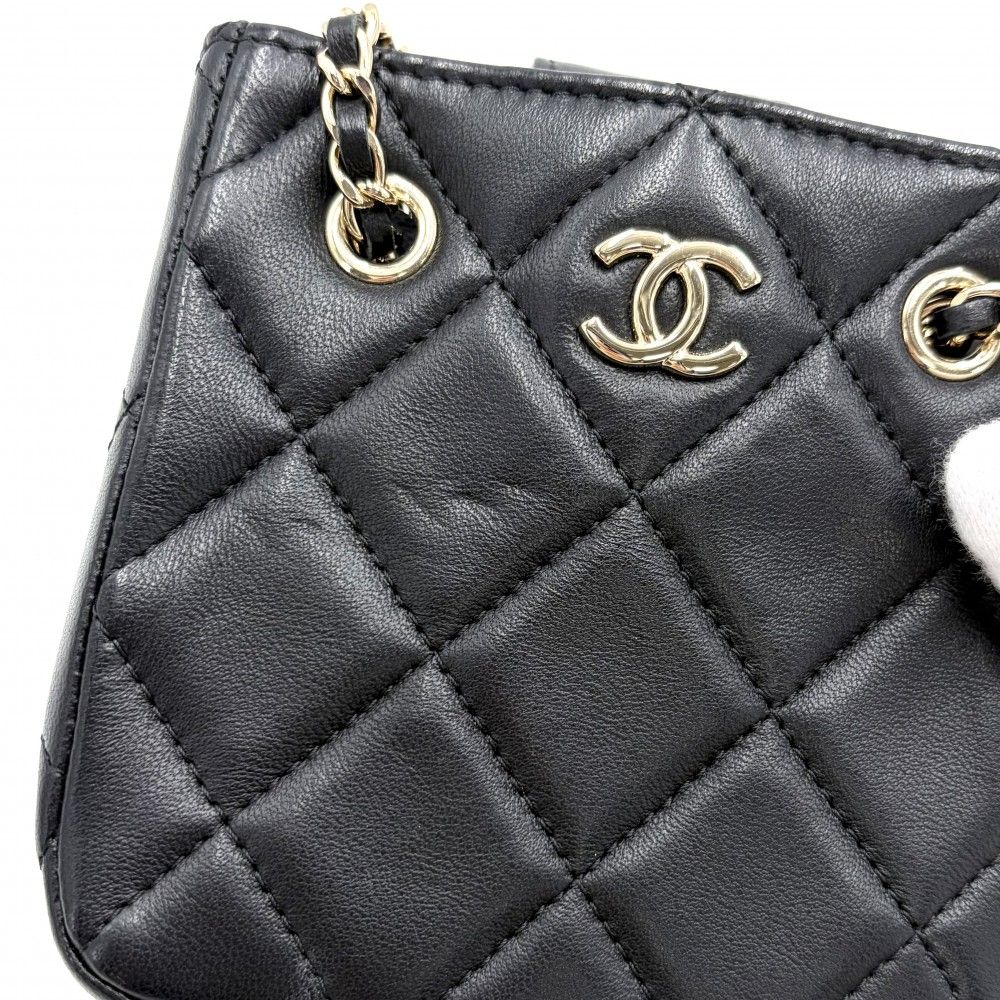 Chanel Shoulder Bag Mini Pochette CC Logo Crossbody Quilted Leather Black Gold — view 7