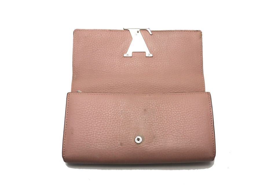 Louis Vuitton Taurillon Portefeuille Capucines Leather Bifold Wallet — view 4