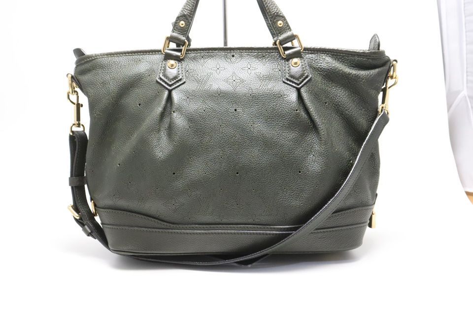Louis Vuitton Mahina Stella PM Leather 2-Way Handbag — view 2