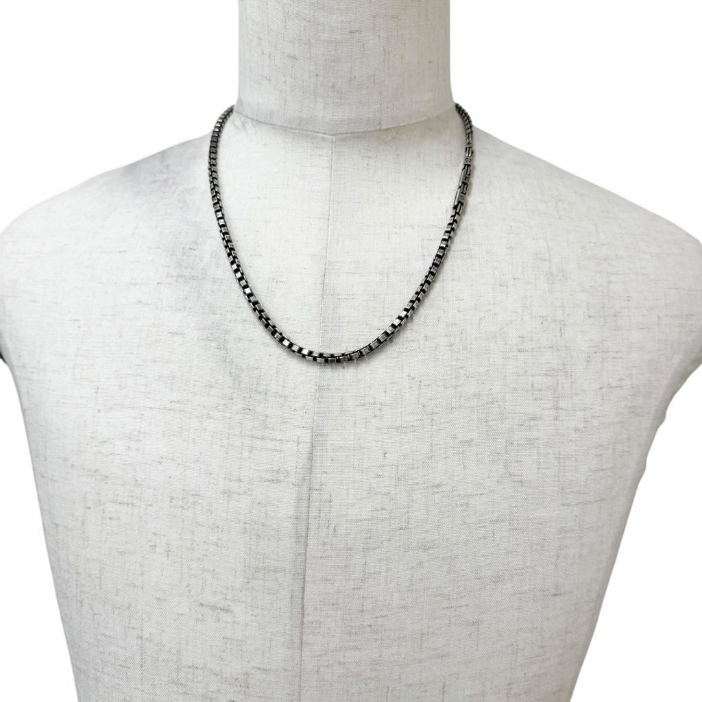 Louis Vuitton Necklace LV Terra Monogram Chain Silver — view 2
