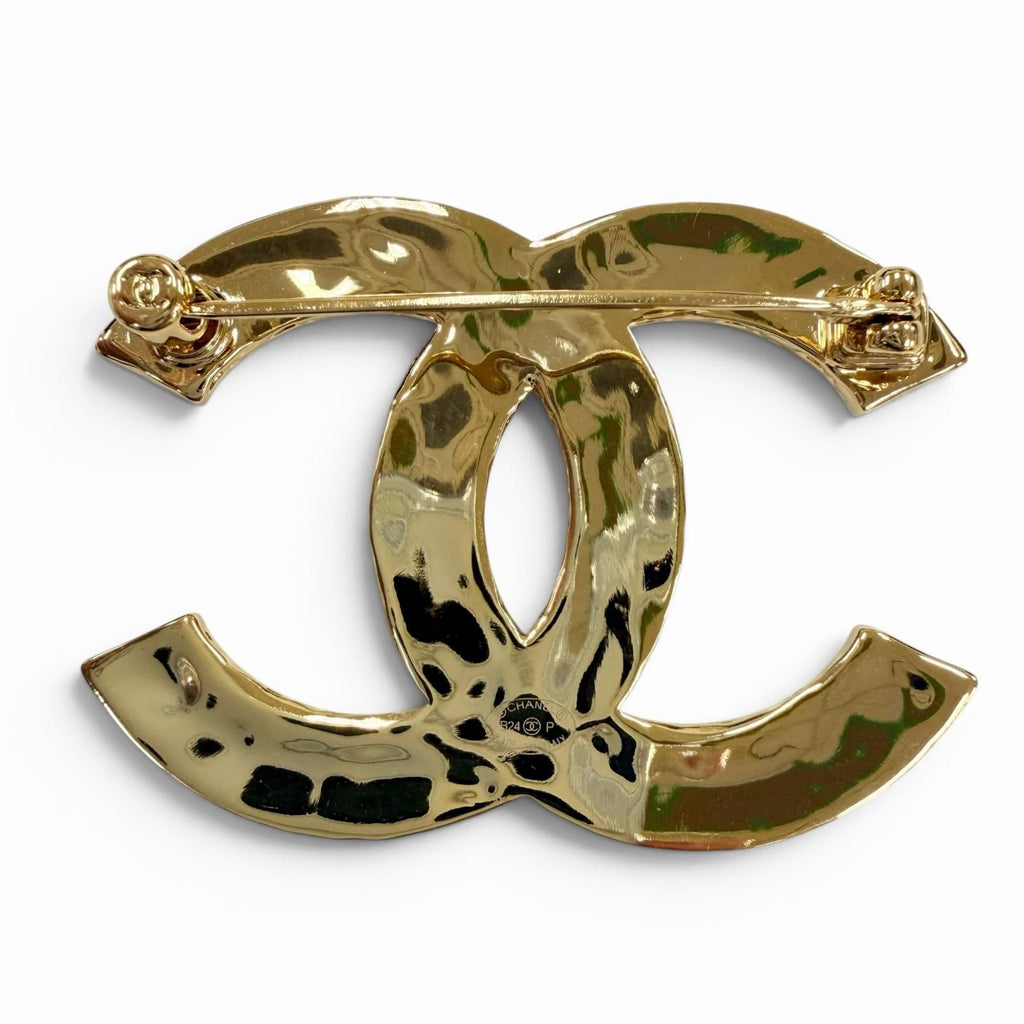 Chanel CC Logo Brooch Gold Black — view 3