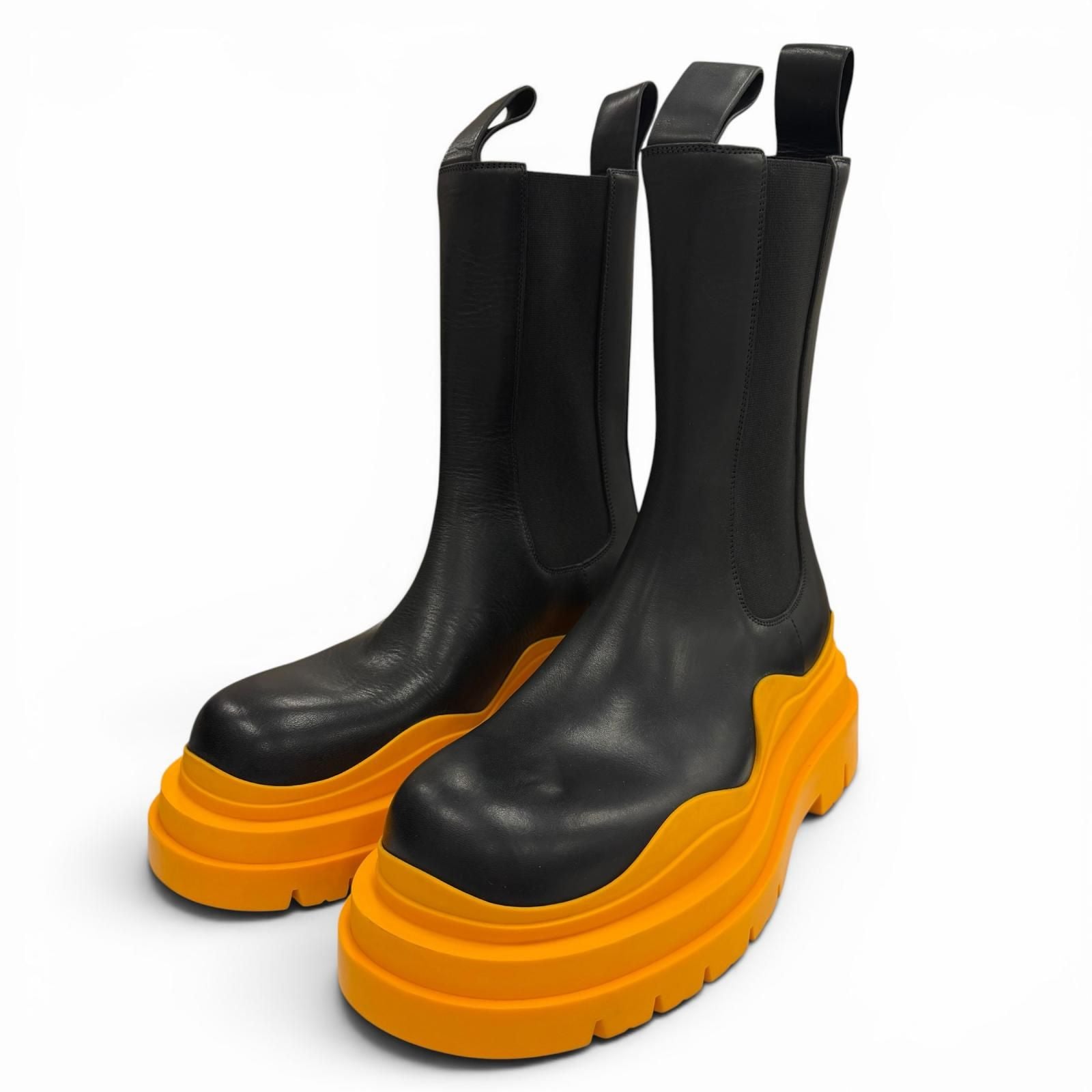 Bottega Veneta Leather Side Gore Tire Chelsea Boots Black Orange — view 3
