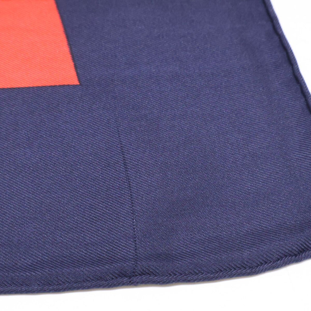 Hermes Eperon D'or Yellow Gold Spurs Silk Carre 90 Scarf — view 5