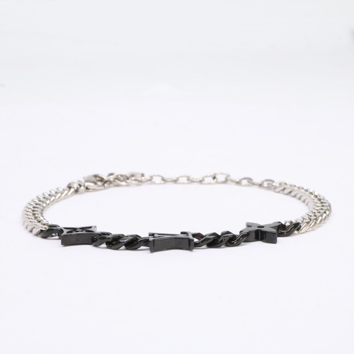 Louis Vuitton Monogram Low Bracelet — view 2