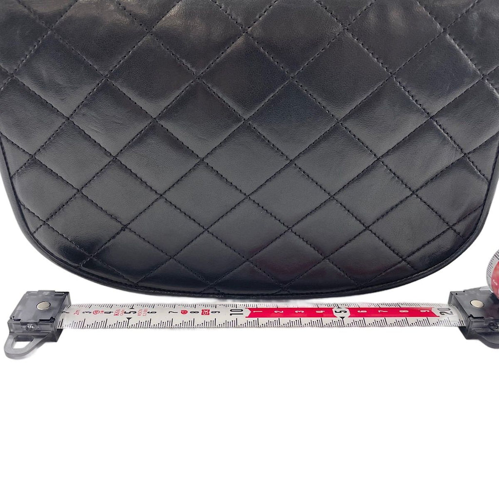 Chanel Shoulder Bag Quilted — view 4