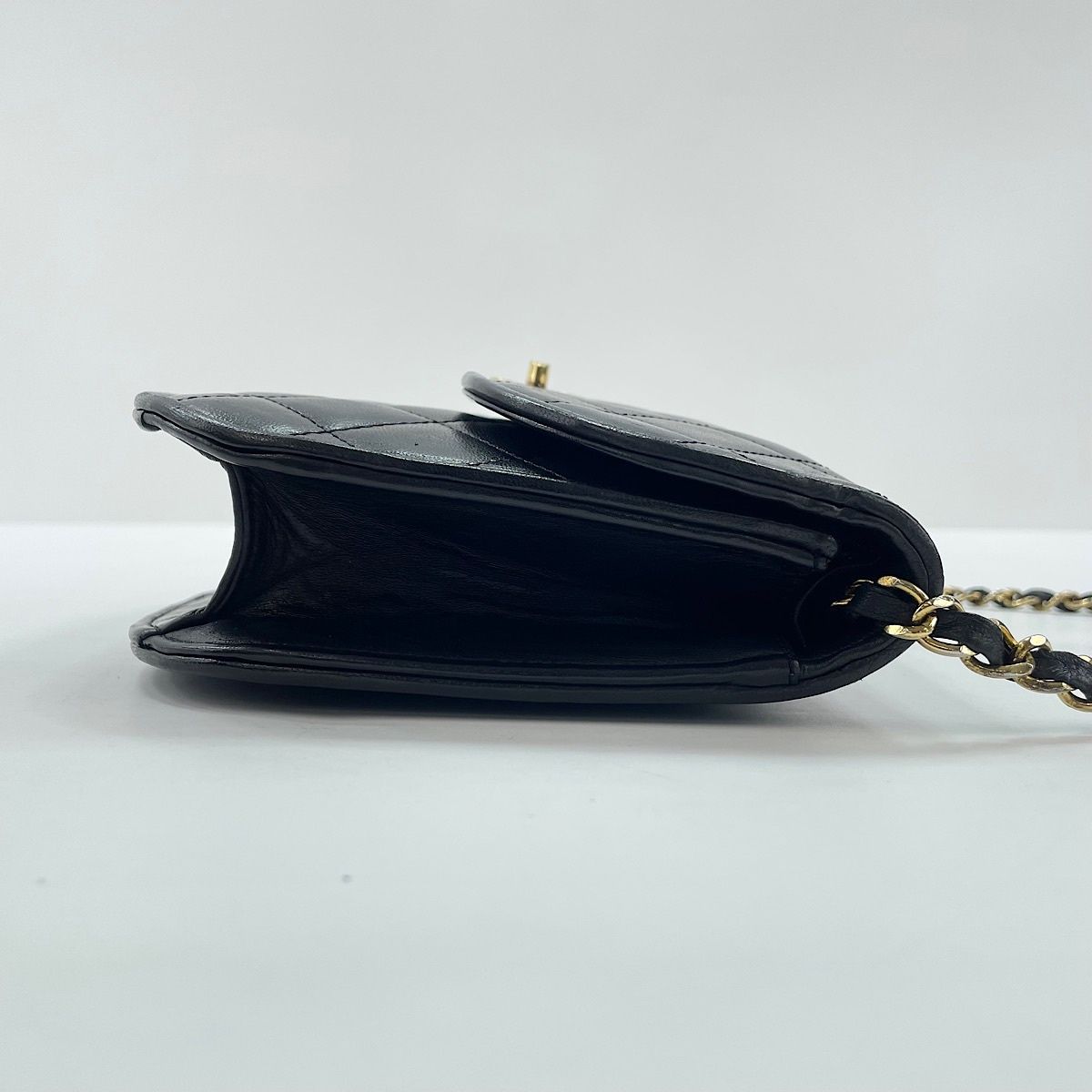 Chanel Shoulder Bag Quilted — view 6