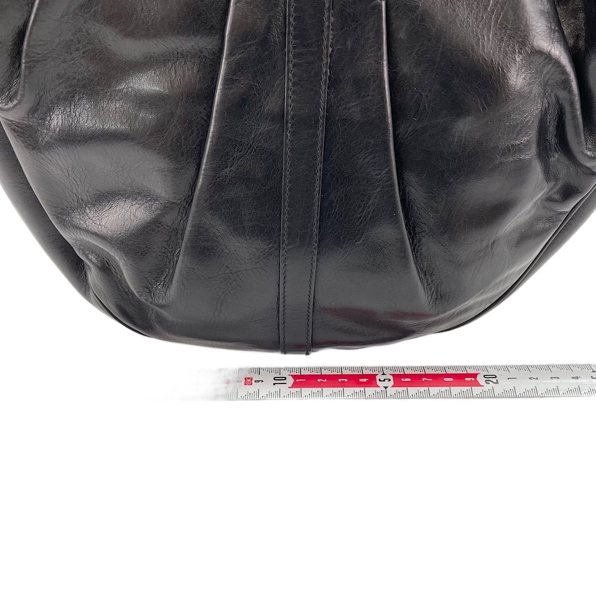 Saint Laurent Shoulder Bag Classic Pleats Hobo — view 4
