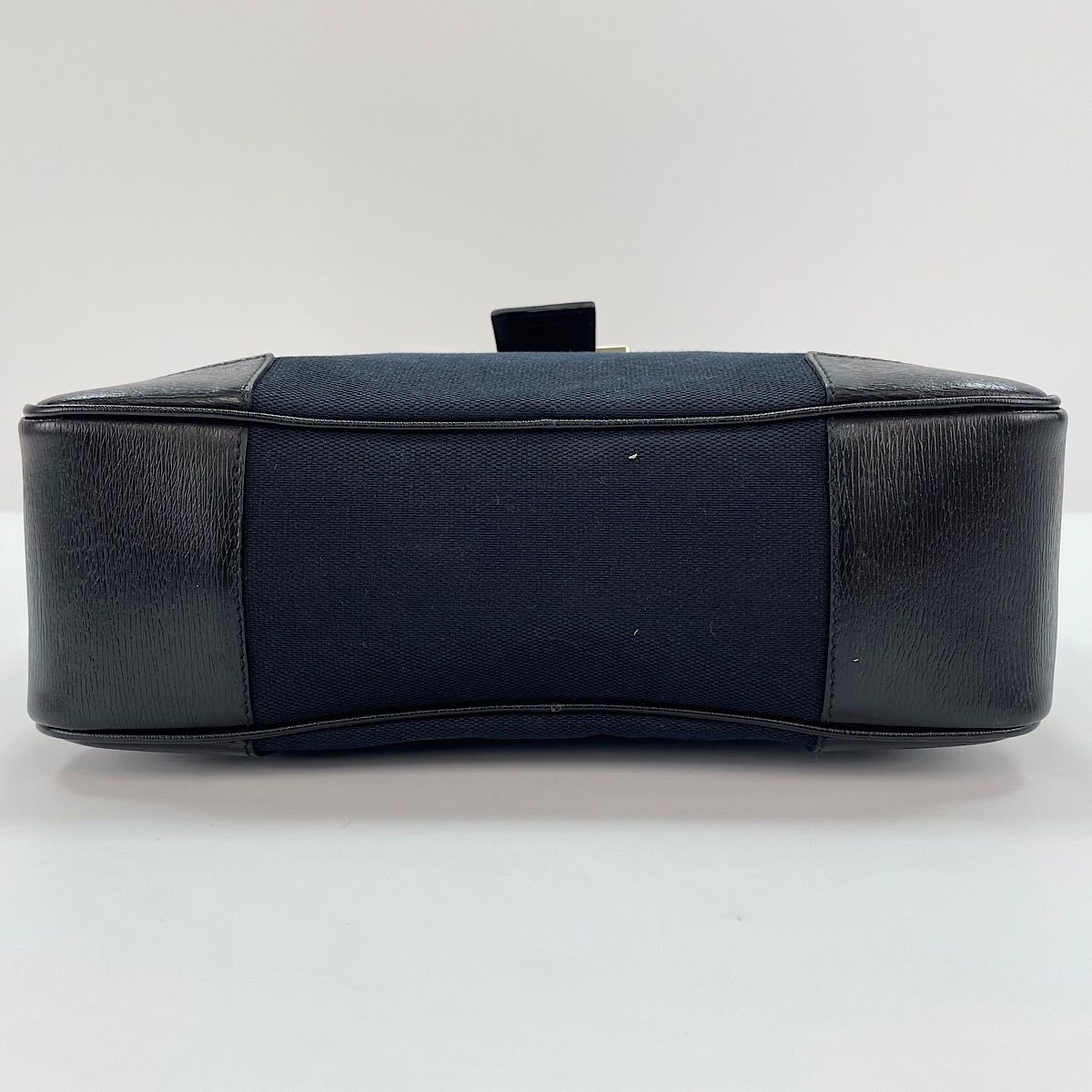 Gucci Handbag Black — view 7