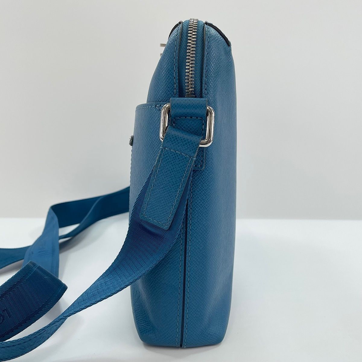Louis Vuitton Shoulder Bag Grigori Messenger PM — view 5