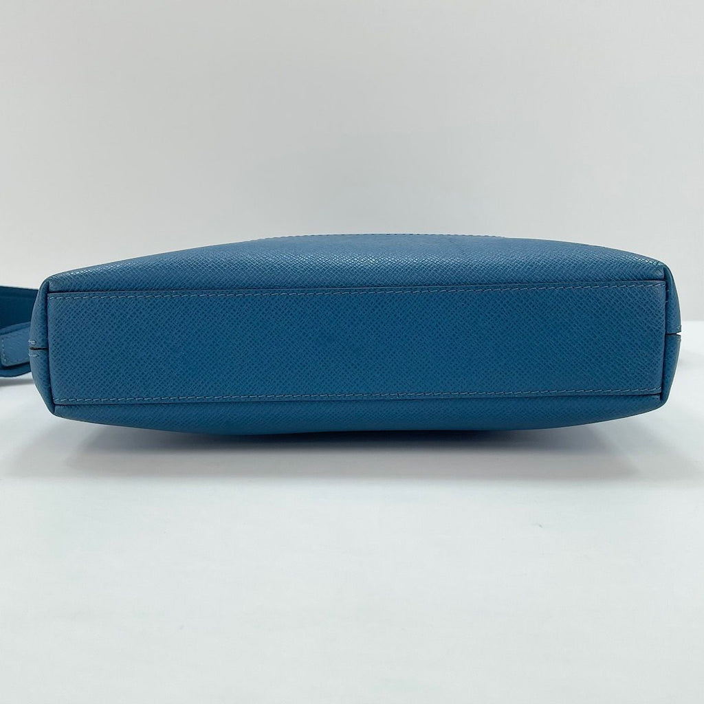 Louis Vuitton Shoulder Bag Grigori Messenger PM — view 7