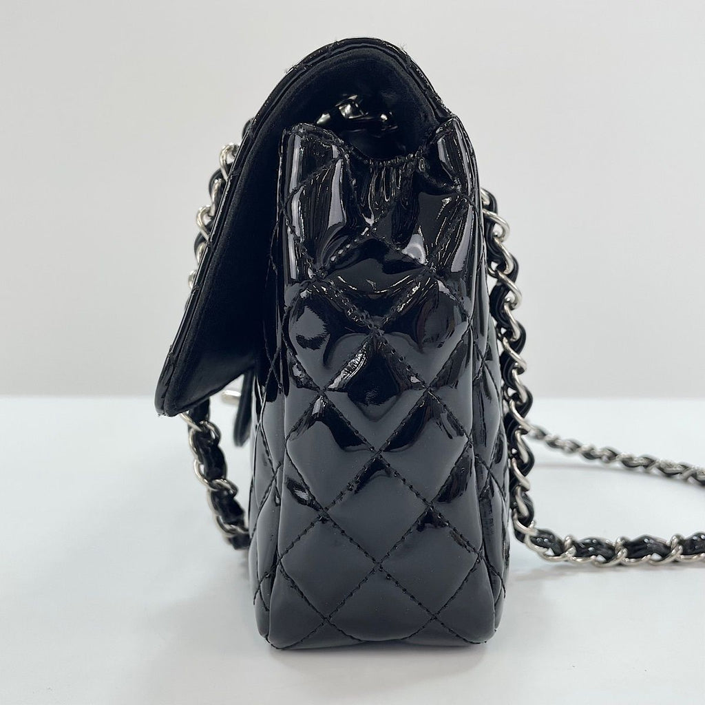 Chanel Shoulder Bag Quilted 25 — view 5