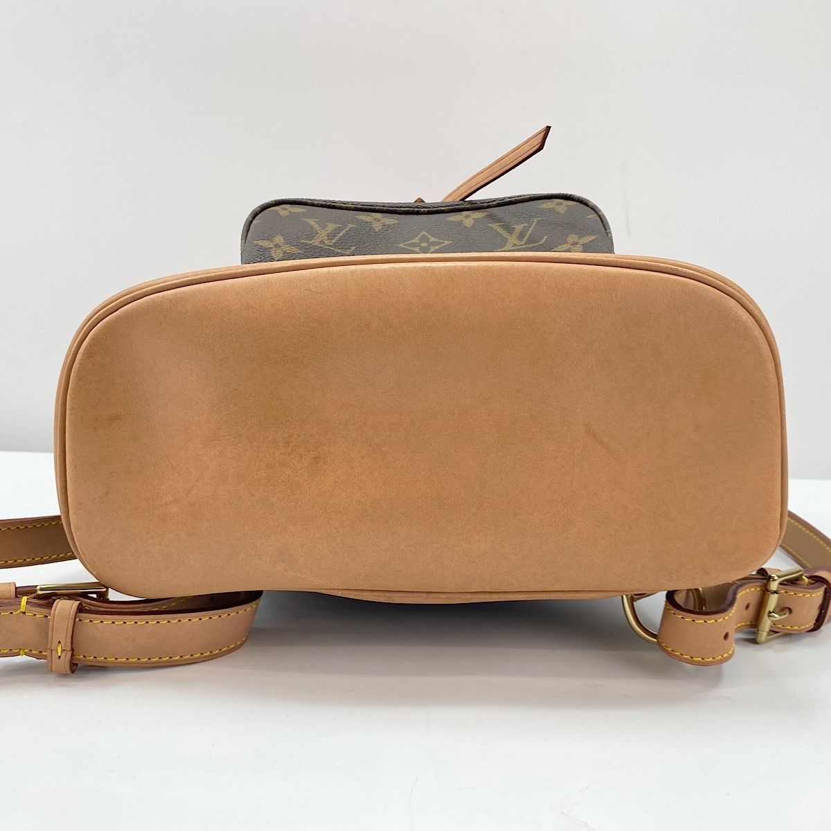 Louis Vuitton Backpack Montsouris MM — view 7