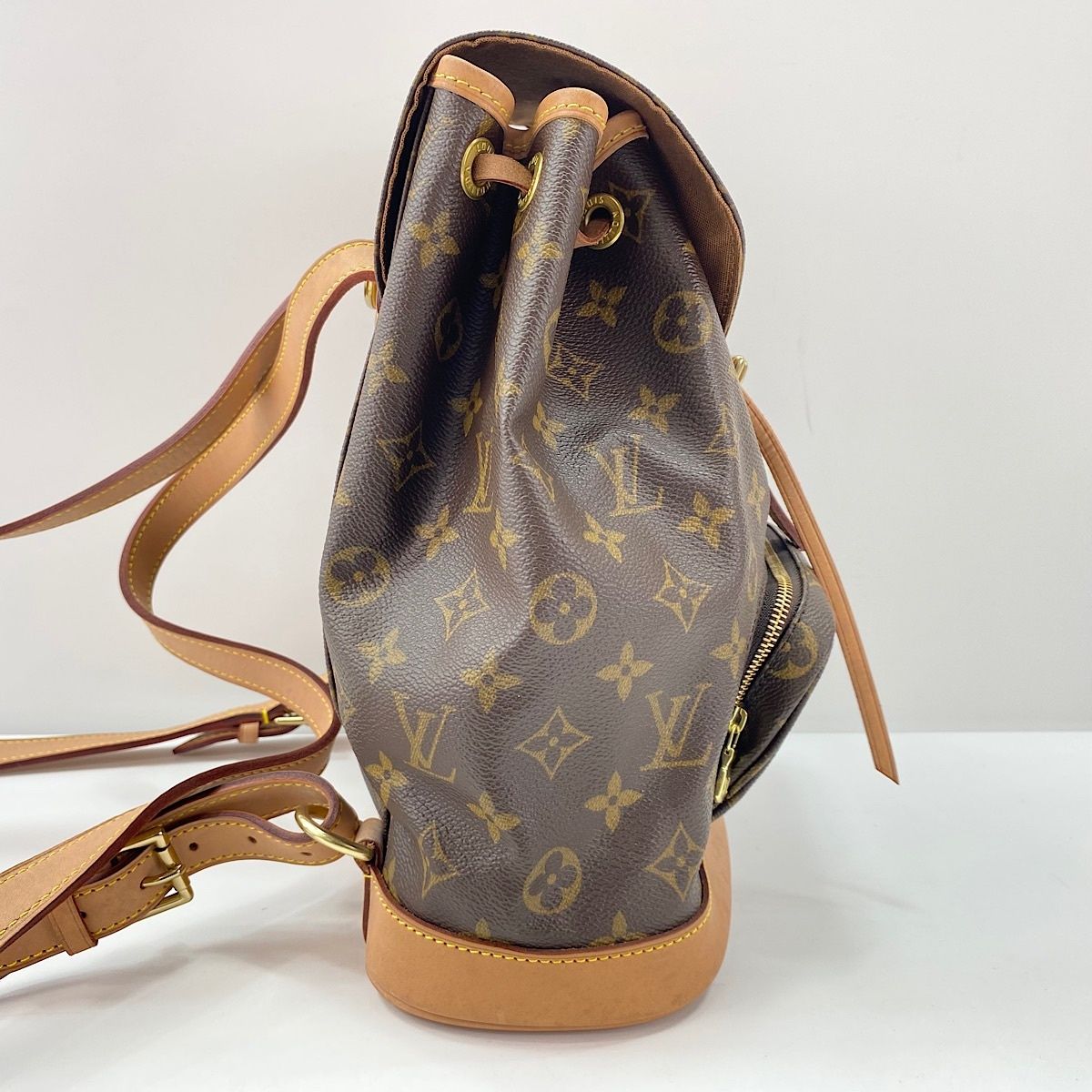 Louis Vuitton Backpack Montsouris MM — view 5