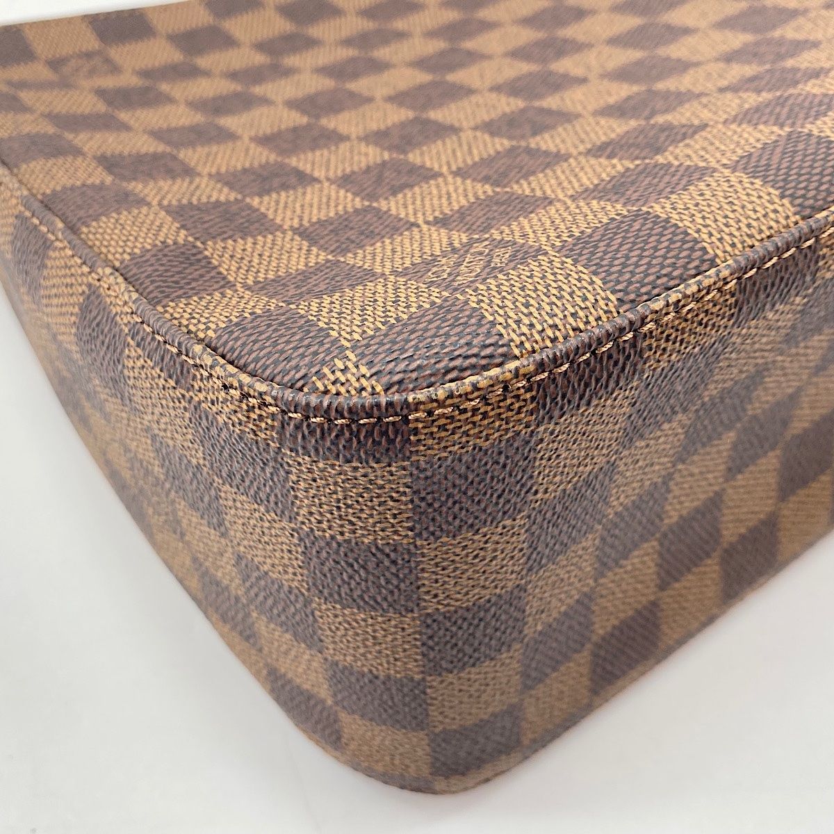 Louis Vuitton Shoulder Bag Looping MM — view 5