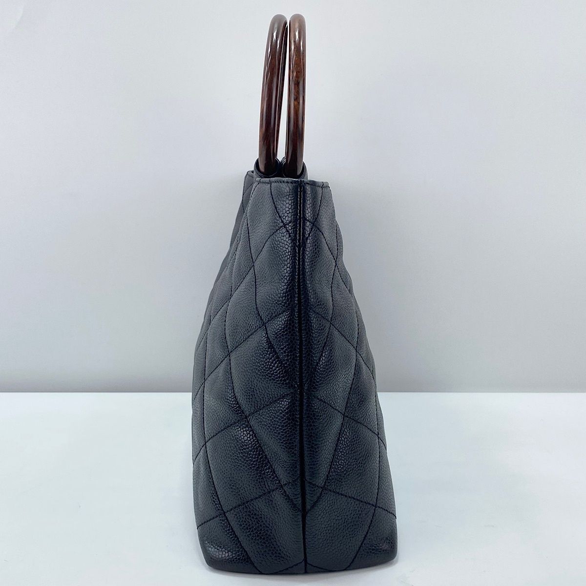 Chanel Handbag Quilted Black — view 5