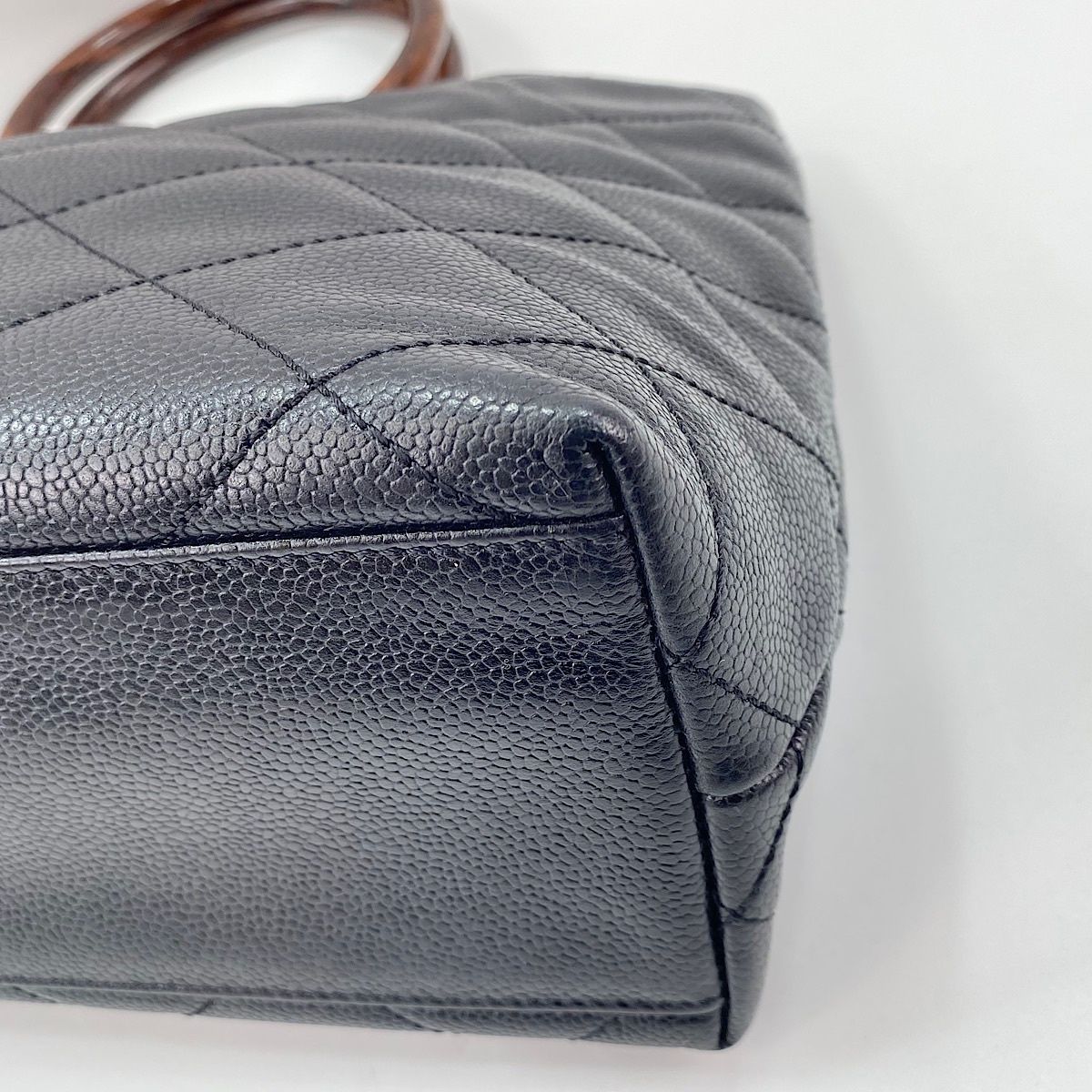 Chanel Handbag Quilted Black — view 8