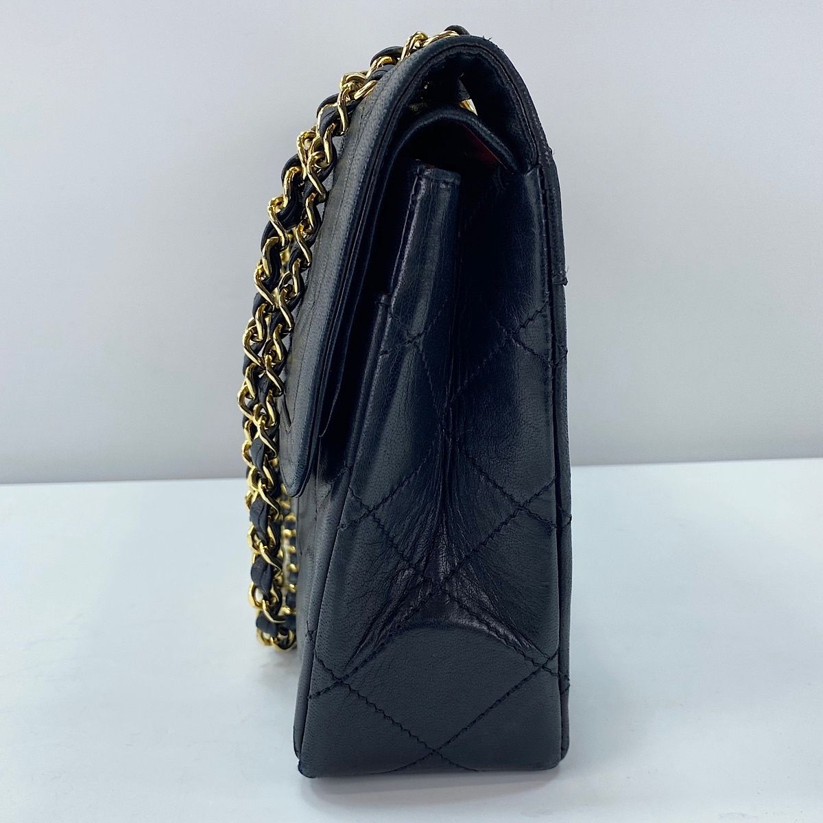 Chanel Shoulder Bag Quilted 28 — view 6