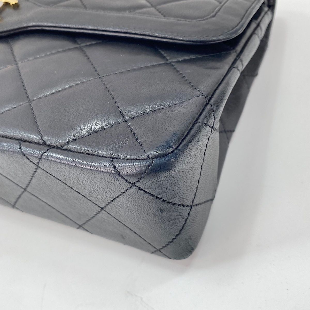 Chanel Shoulder Bag Quilted 28 — view 8