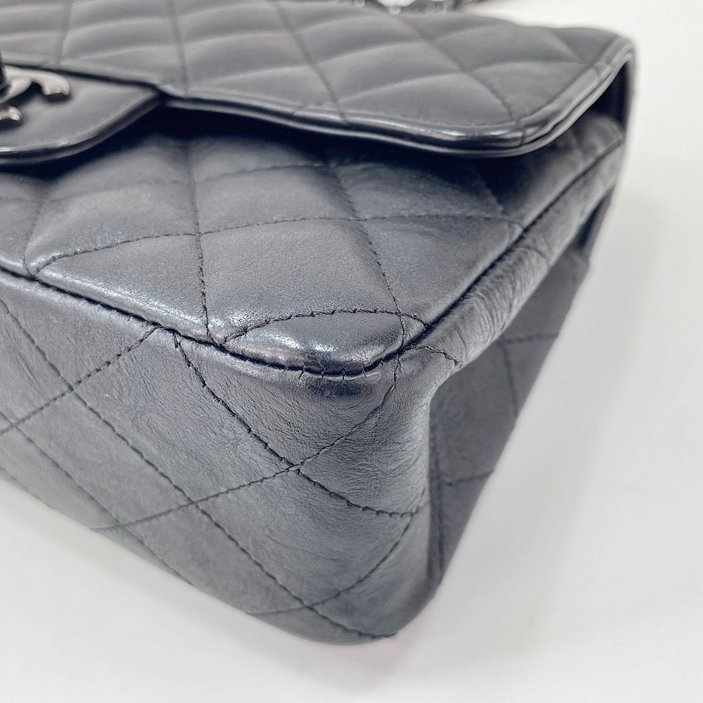 Chanel Shoulder Bag Quilted — view 8
