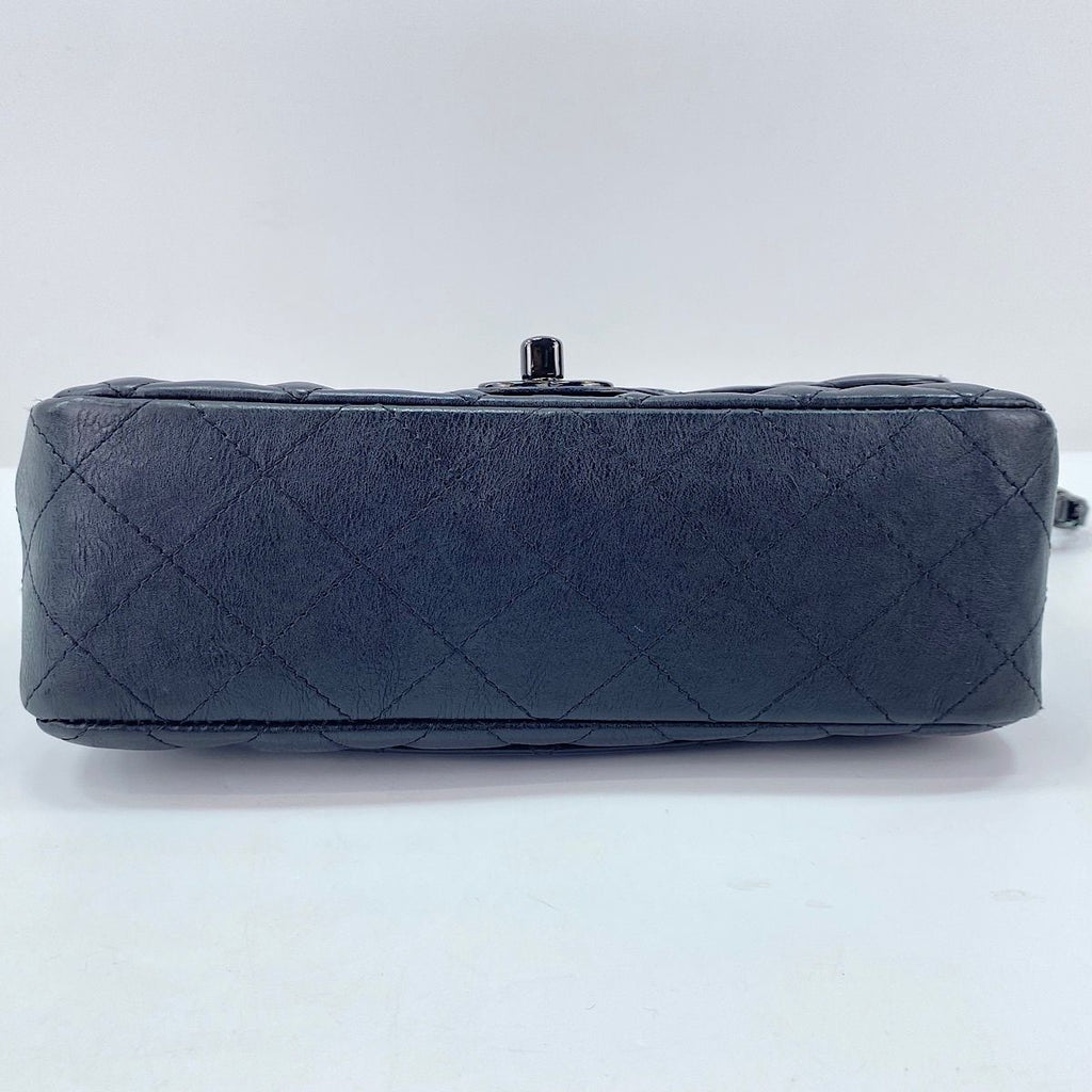 Chanel Shoulder Bag Quilted — view 7