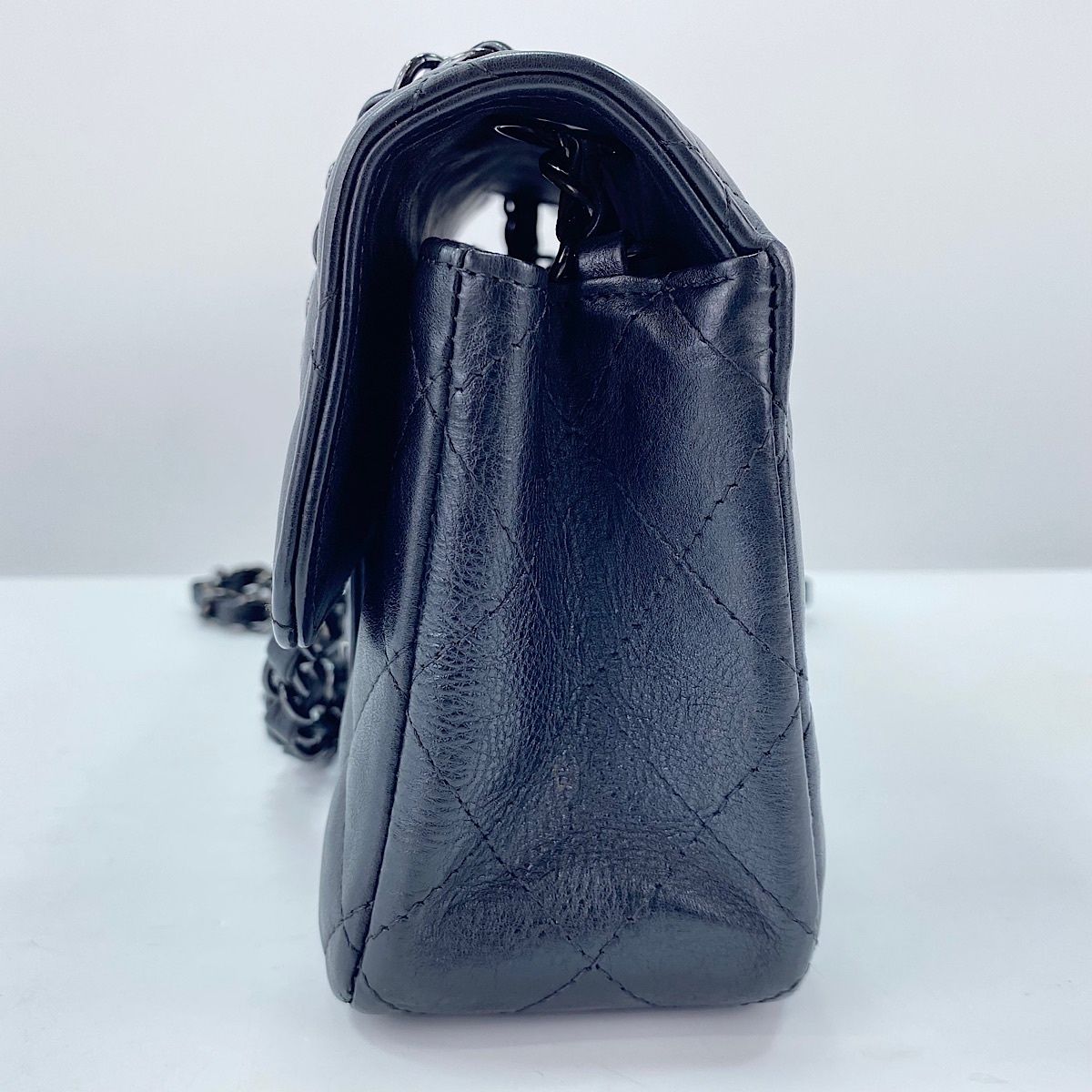 Chanel Shoulder Bag Quilted — view 6
