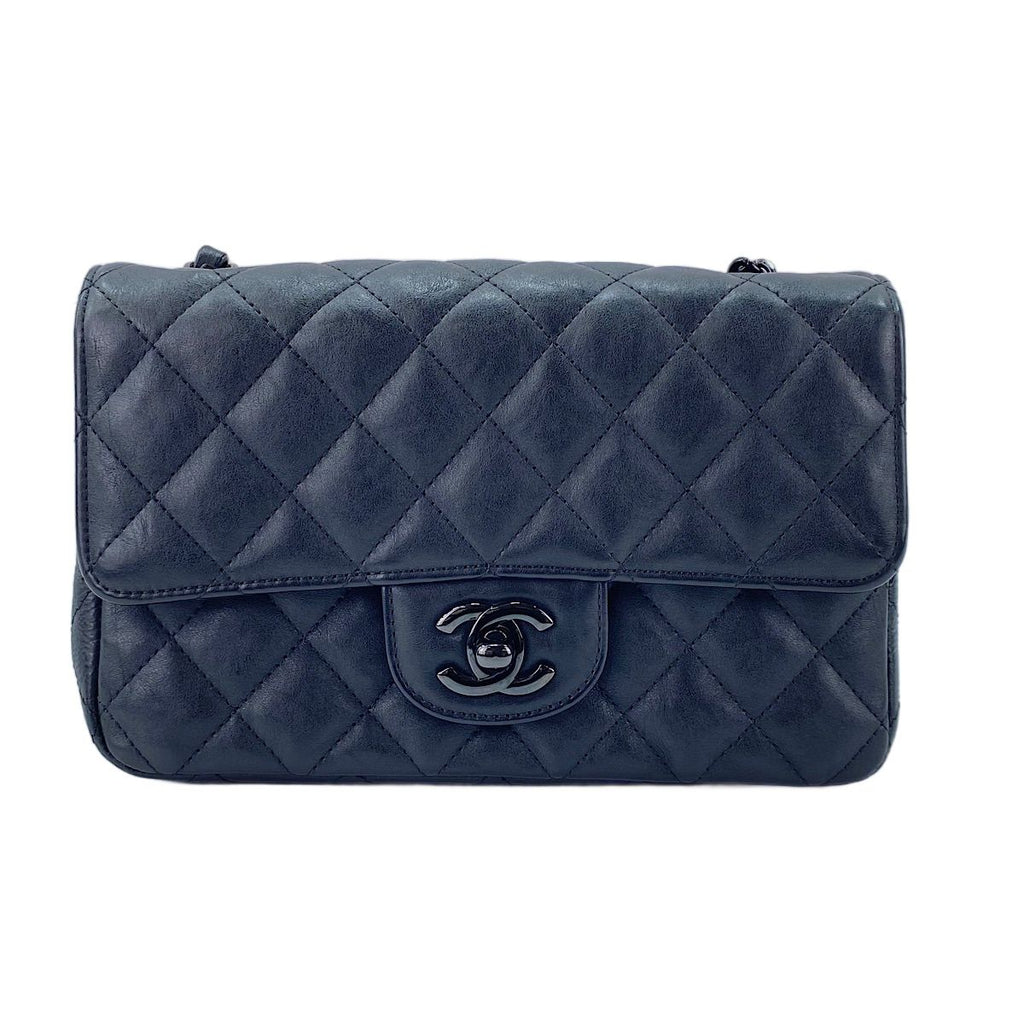 Chanel Shoulder Bag Quilted — view 2