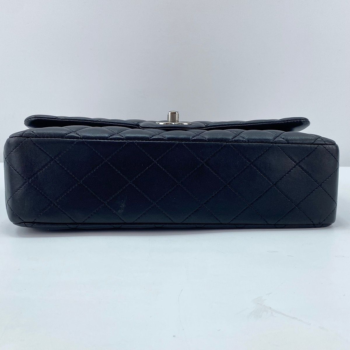 Chanel Shoulder Bag Quilted 25 — view 7