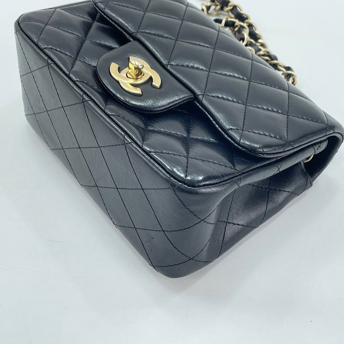 Chanel Shoulder Bag Mini Quilted — view 8