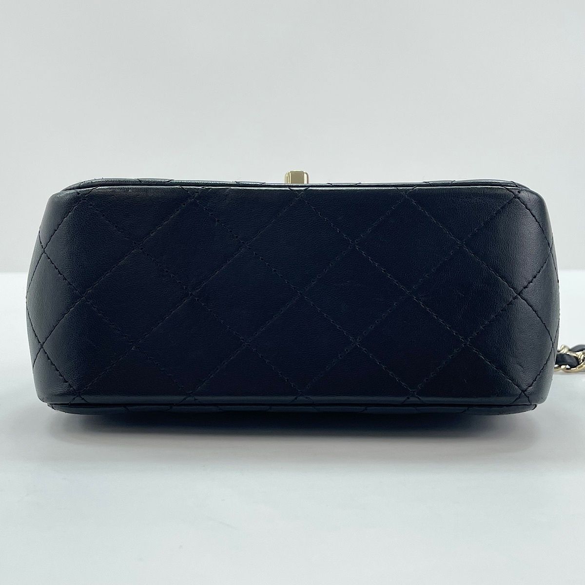 Chanel Shoulder Bag Mini Quilted — view 9