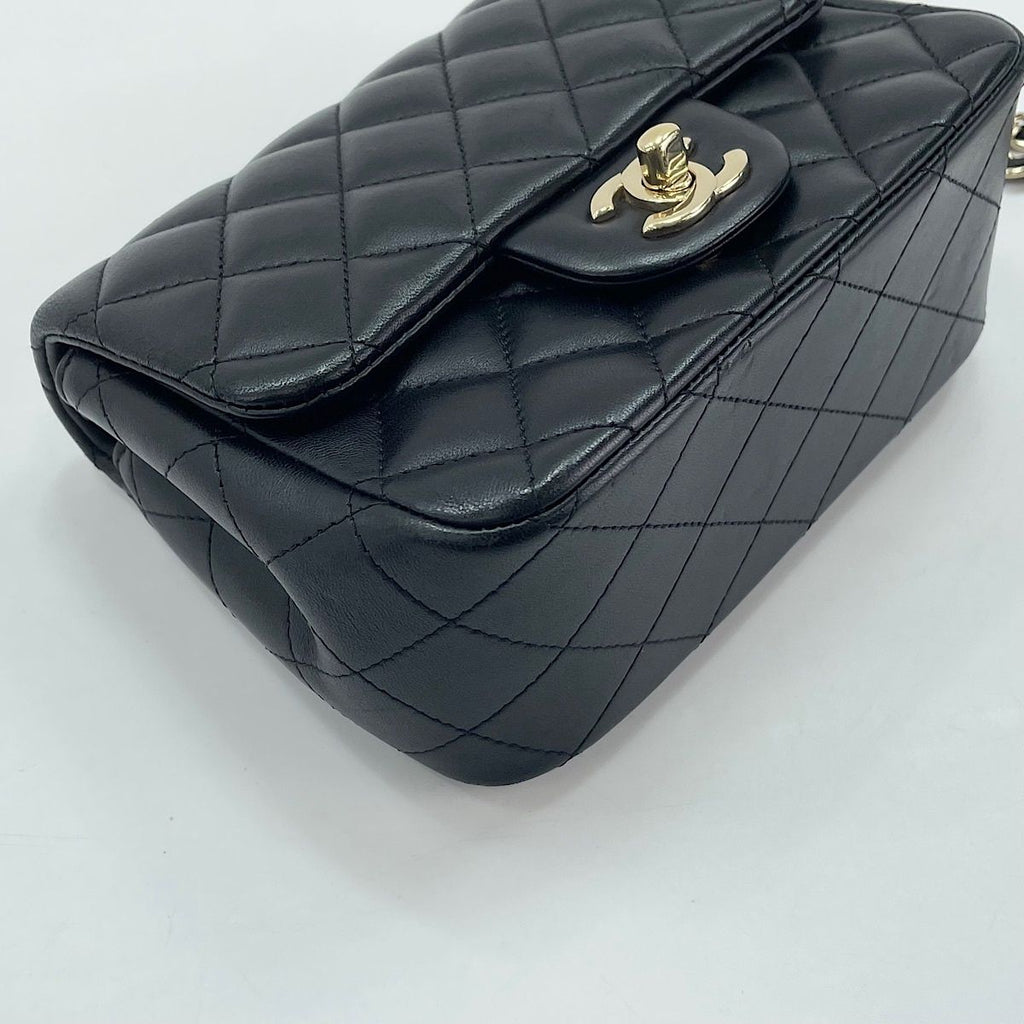 Chanel Shoulder Bag Mini Quilted — view 7