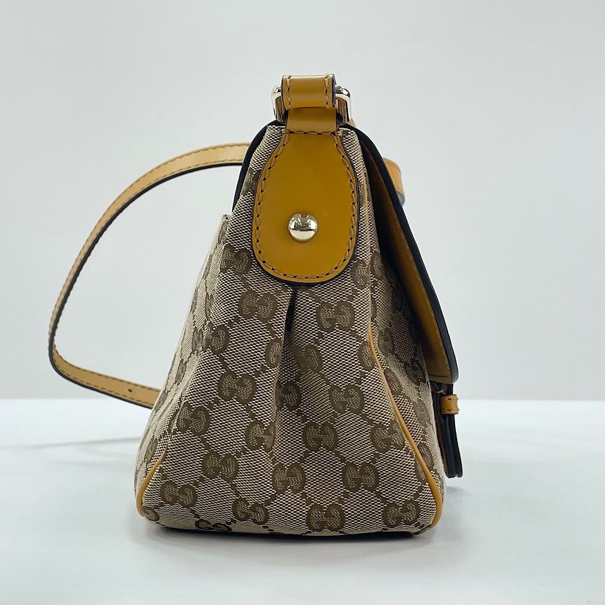 Gucci Shoulder Bag — view 4