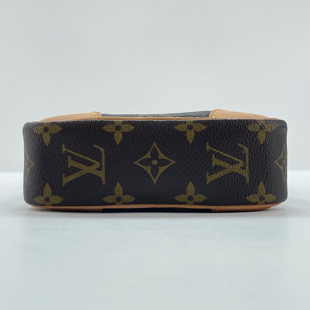 Louis Vuitton Shoulder Bag Danube — view 9