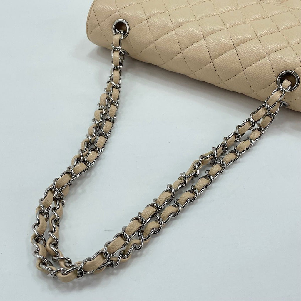 Chanel Shoulder Bag Quilted 25 — view 9