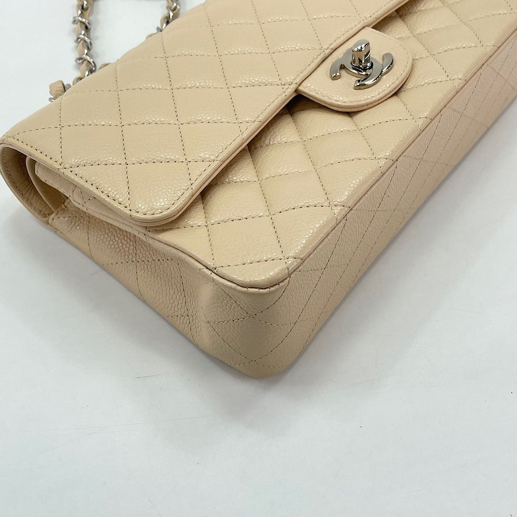 Chanel Shoulder Bag Quilted 25 — view 8