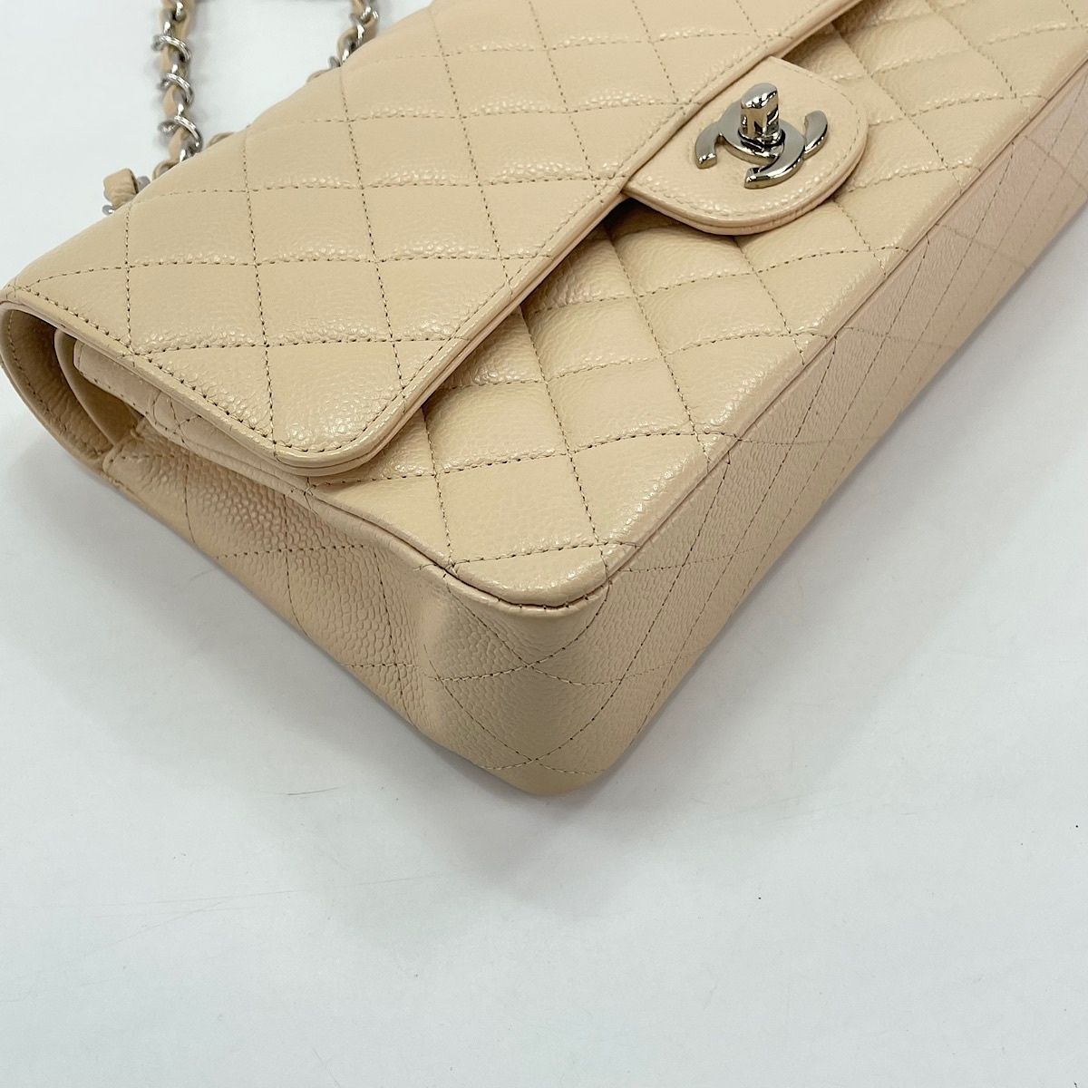 Chanel Shoulder Bag Quilted 25 — view 8