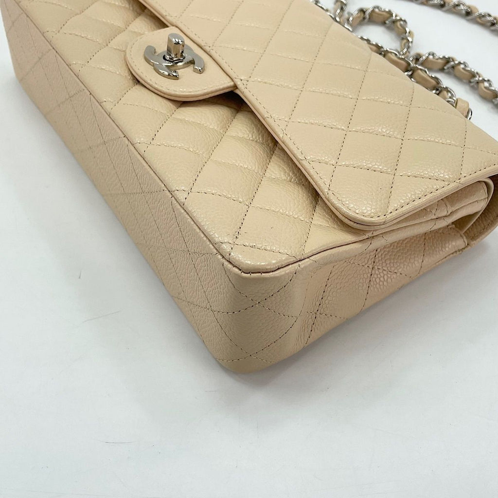 Chanel Shoulder Bag Quilted 25 — view 7