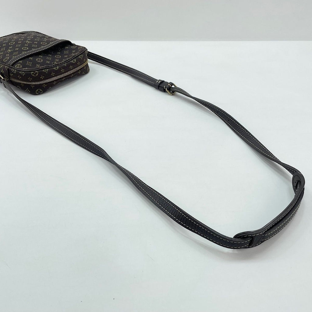 Louis Vuitton Shoulder Bag Danube — view 9