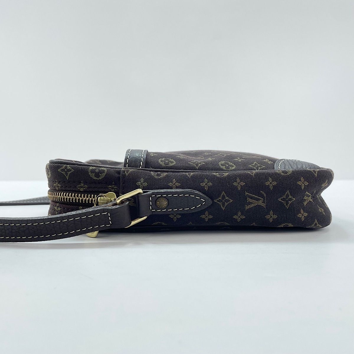 Louis Vuitton Shoulder Bag Danube — view 4
