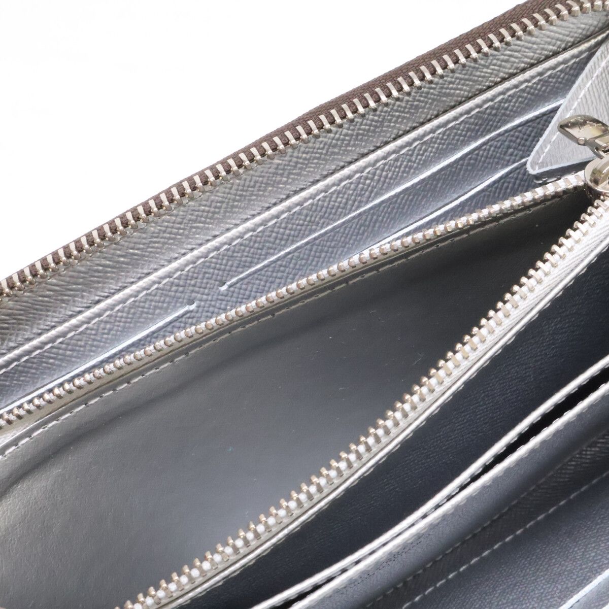 Louis Vuitton Monogram Zippy Wallet — view 8