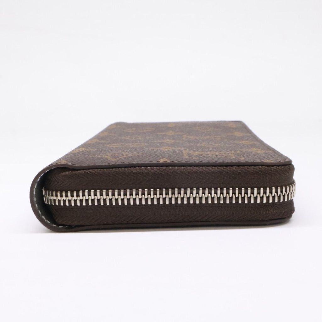 Louis Vuitton Monogram Zippy Wallet — view 2