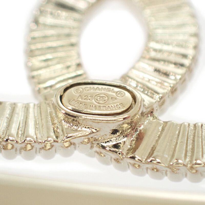 Chanel CC Square Brooch Metal Crystal Gold — view 6